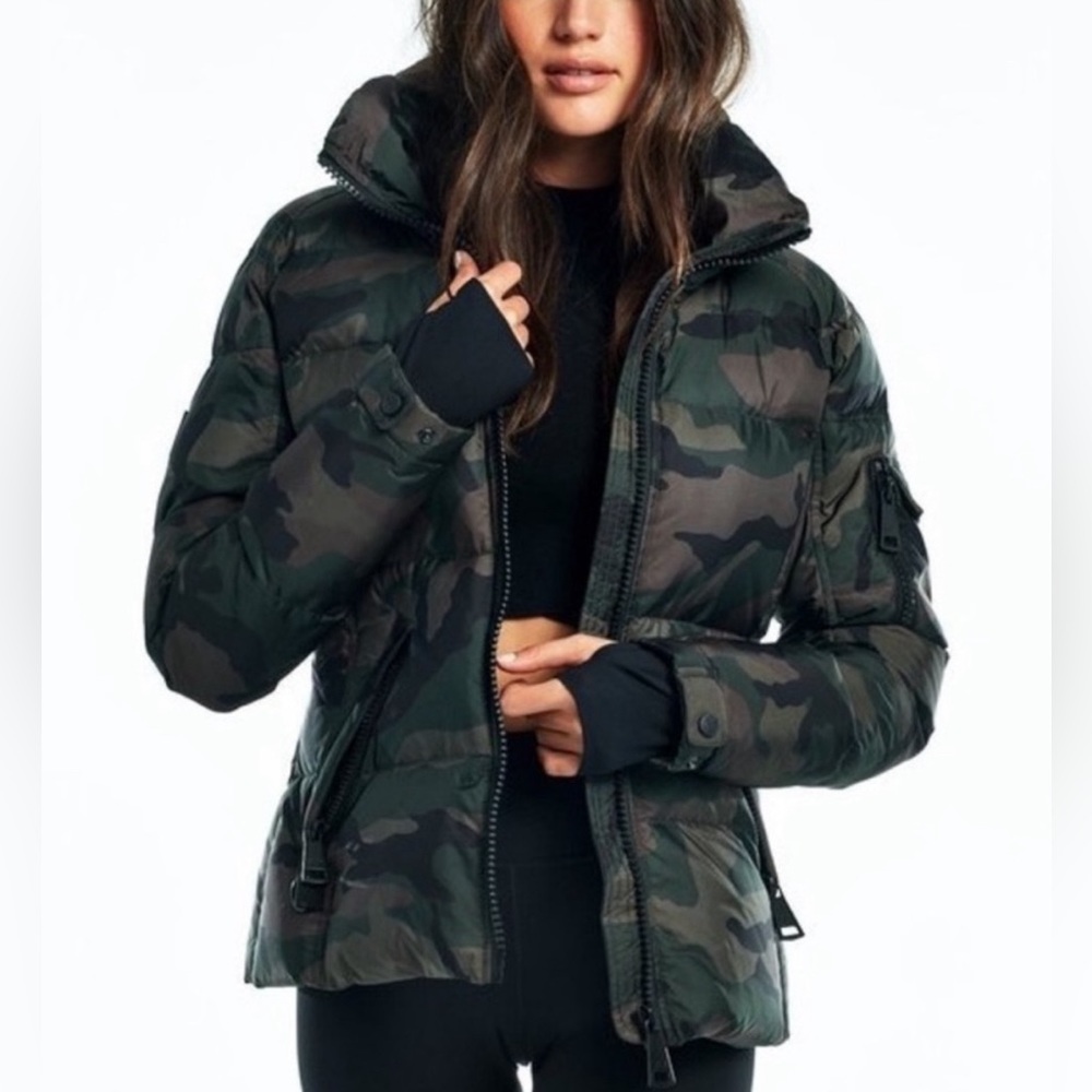 Camo Sam down jacket size small